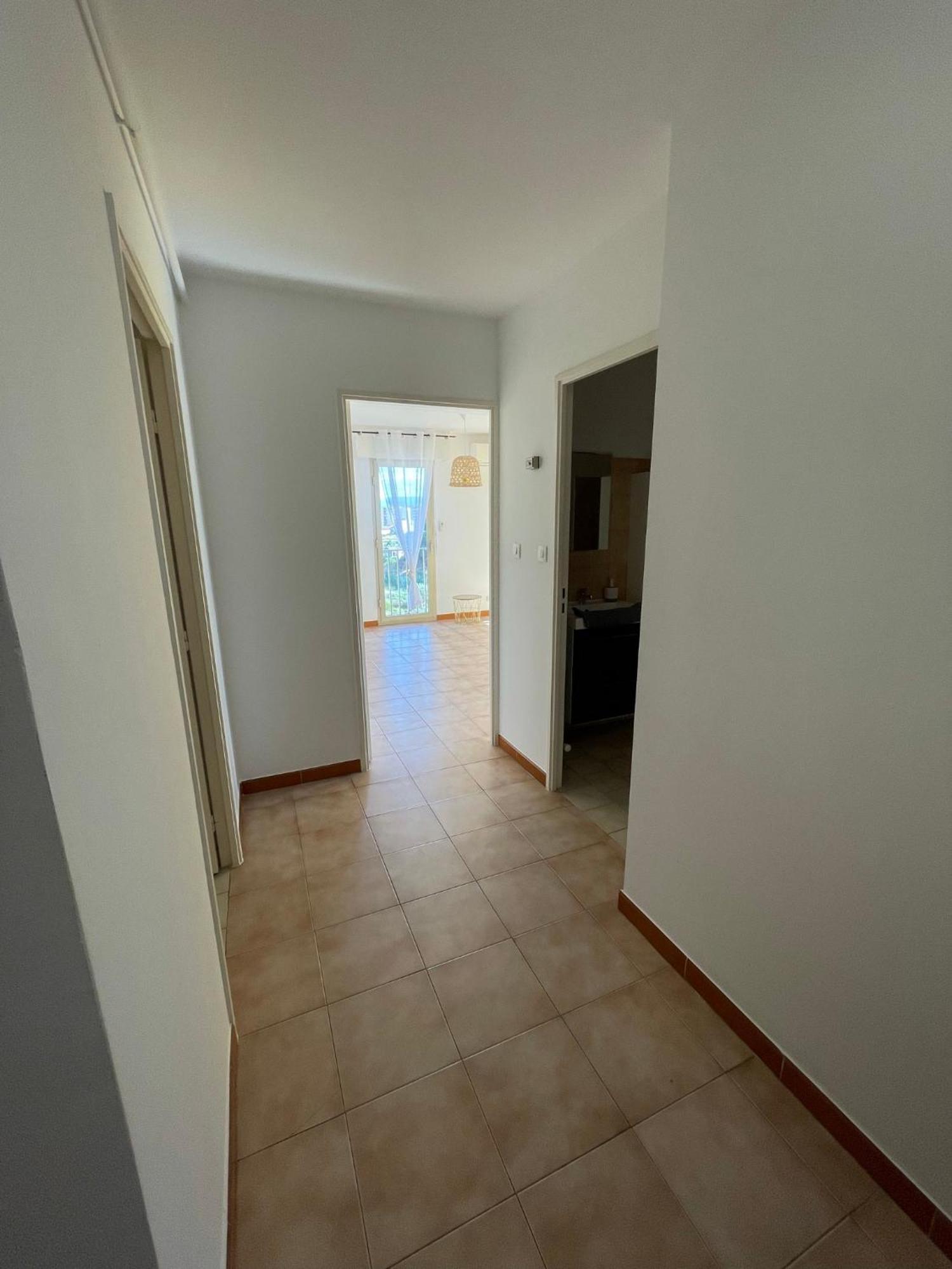 Apartment Spacieux Lumineux Proche Du Centre Ajaccio (Corsica)